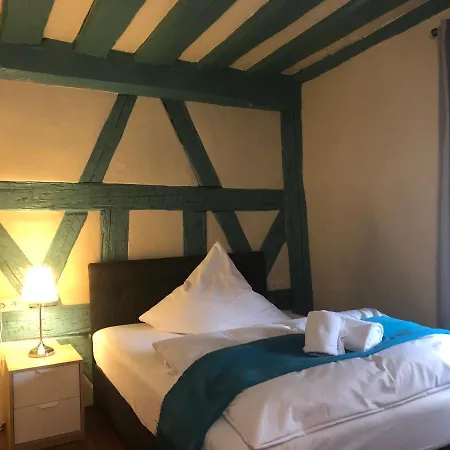 Kastanienbaum Couette-café 3*