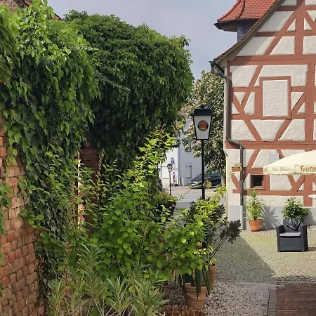 Zum Kastanienbaum Frühstückspension *