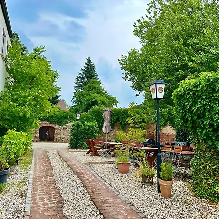 Kastanienbaum 3*
